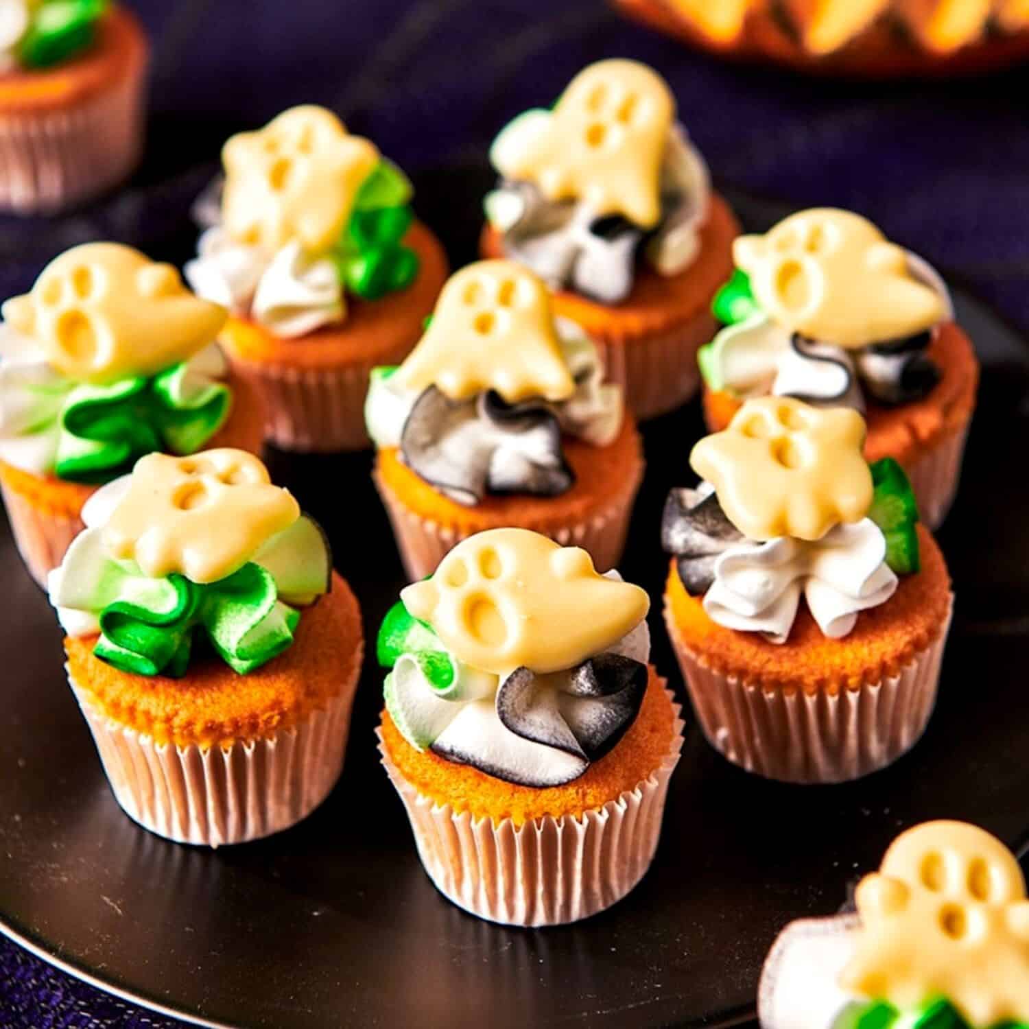 DECORACIONES DE CHOCOLATE FUNCAKES - FANTASMAS BLANCOS 3 DECORACIONES DE CHOCOLATE FUNCAKES - FANTASMAS BLANCOS - Imagen 3